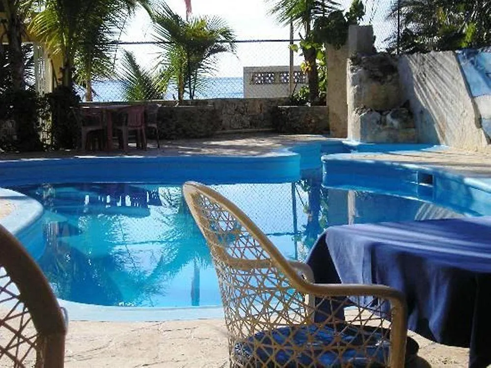 Hotel El Viejo Pirata Boca de Yuma